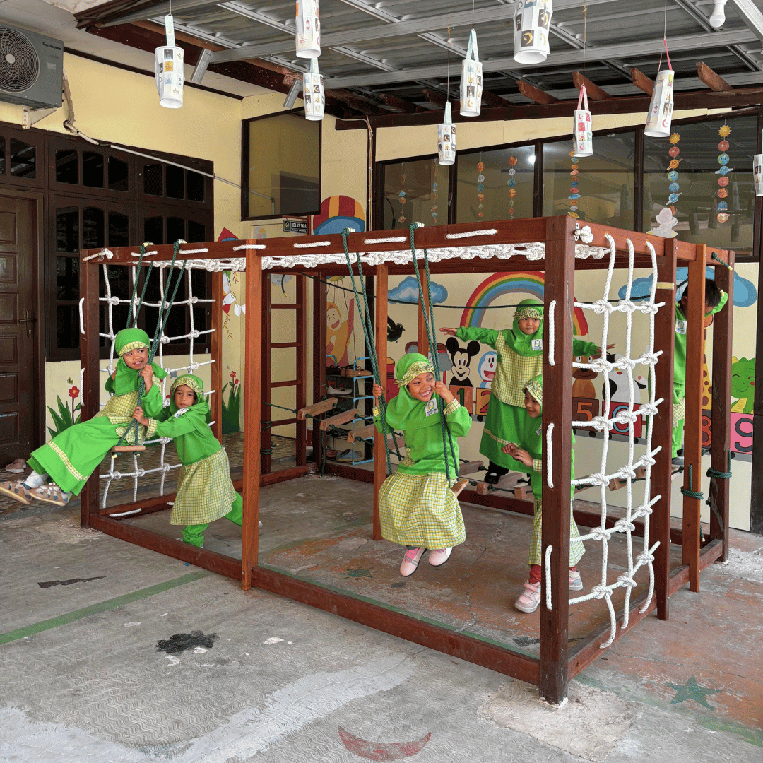 Sarana Bermain Outdoor